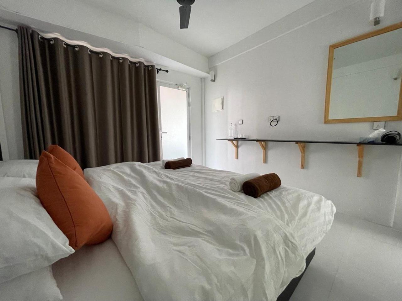 Dacha Thoddoo White Sand 외부 사진